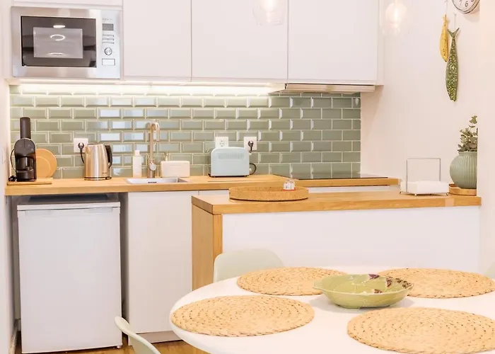 Aquilla's Alfama By Mycelia Lisbon