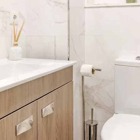 Aquilla's Alfama By Mycelia Apartament