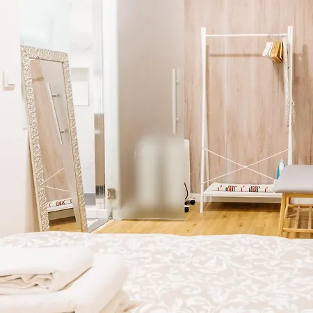 Aquilla's Alfama By Mycelia * Lisboa